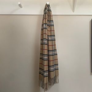 Plaid Scarf (Burberry-Esque)